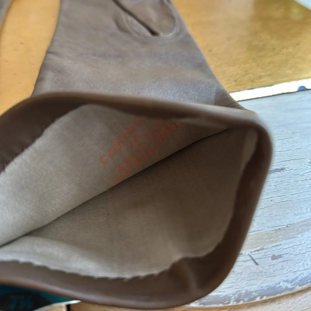 VNWT! Van Raalte Cabretta Table Cut Silk Lined Leather Gloves